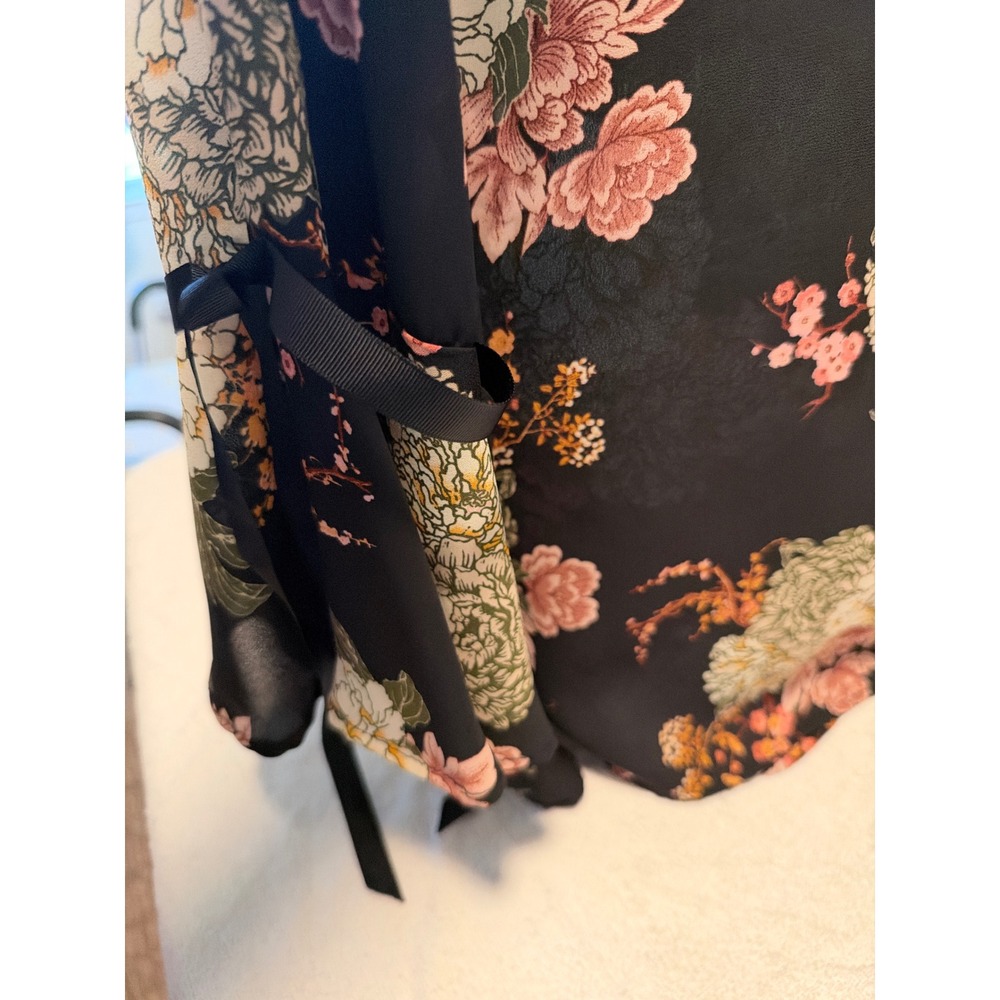 Lily Black | Floral Bell-Sleeve Blouse with Grosgrain Ribbon Ties - Picture 10 of 11
